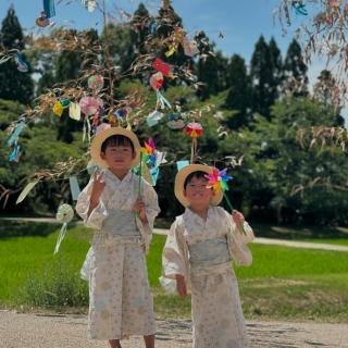 こんにちは🌞 休園日の昨日7/7は七夕でしたが🎋💫 皆さんはどんな日を送られましたか？ ひばの里の体験にご参加下さった 皆さまありがとうございました🙏 親子、カップル、友達と楽しい風景を目の当たりにしました😌 今週からは通常の仕事に加え、片付けと 〝備北夏まつり〟🌻🍧☀️🎐に向けて準備が 始まっています💪 楽しんで頂ける様に皆さまのご来店おまちしております😊 #ひばの里#国営備北丘陵公園#備北丘陵公園#備北夏まつり #竹の遊具#風鈴づくり